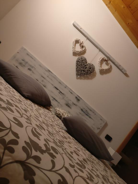 Hotel Garni Al Laghet à Tenno Extérieur photo