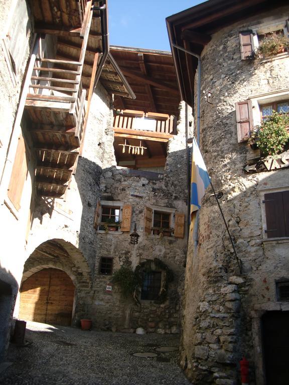 Hotel Garni Al Laghet à Tenno Extérieur photo